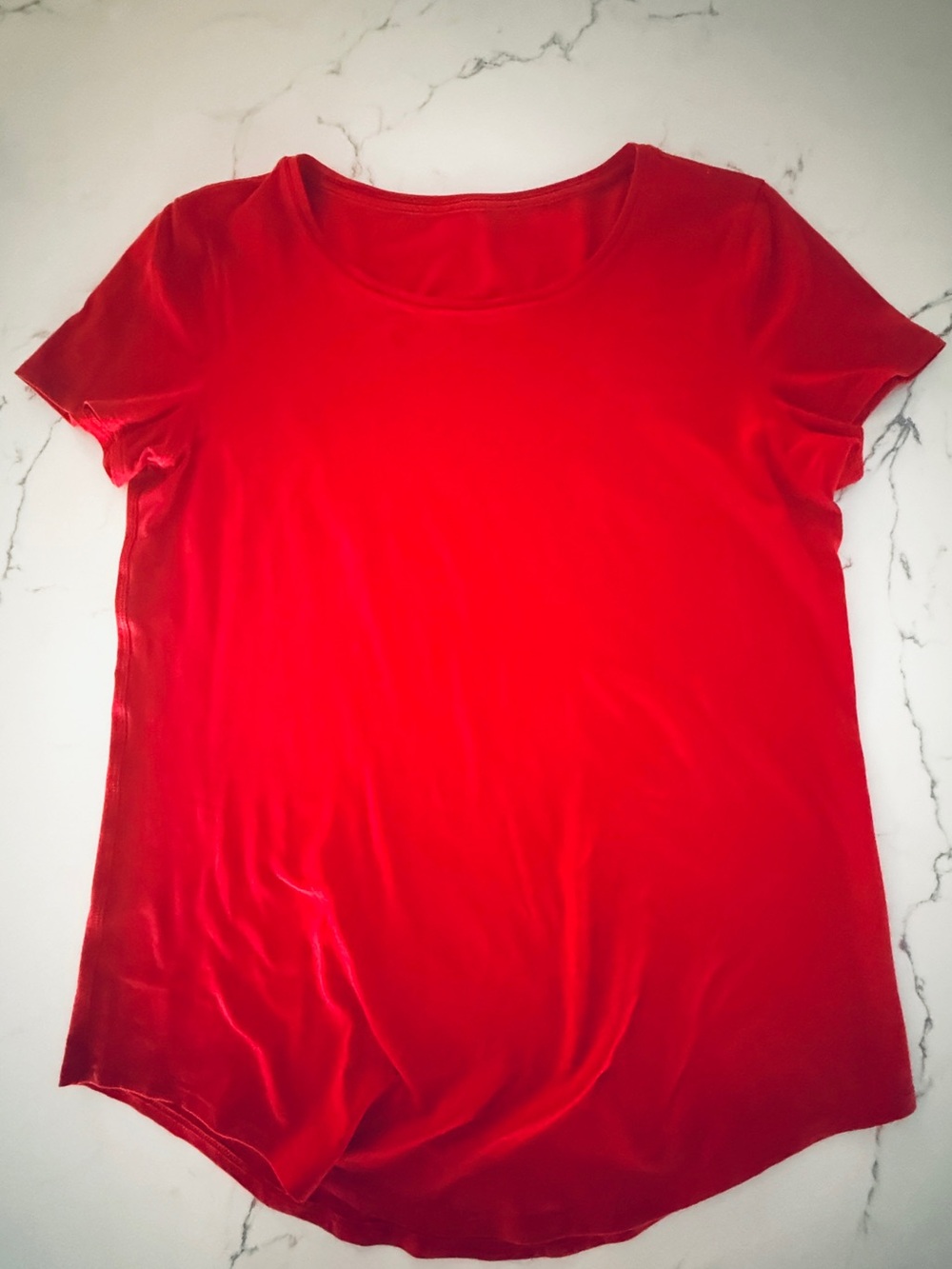 Lululemon Women’s Red Love Tee size 6